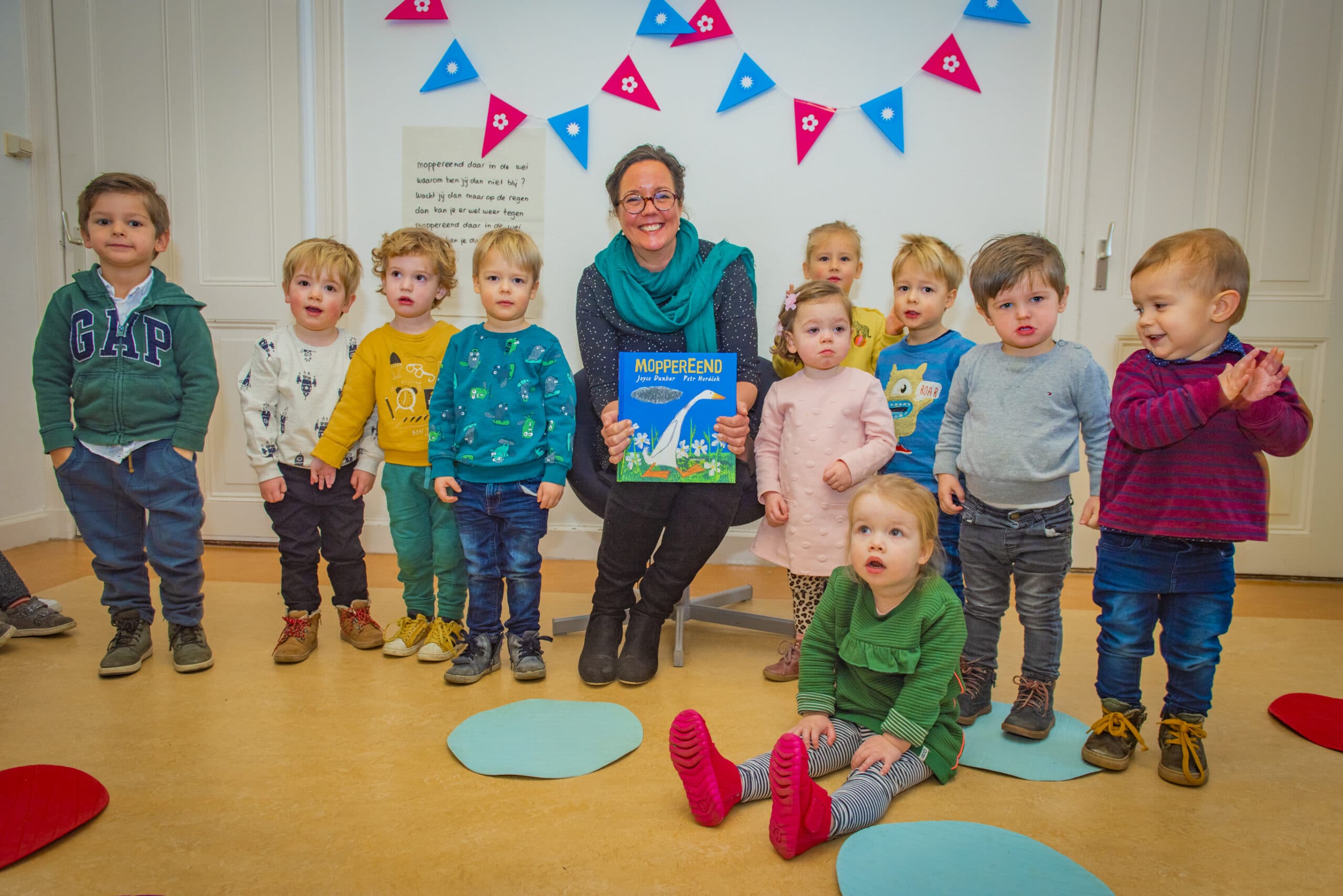 Staatssecretaris van Ark voorleesontbijt Kinderopvang 2Samen Den Haag (Daniella van Bergen)