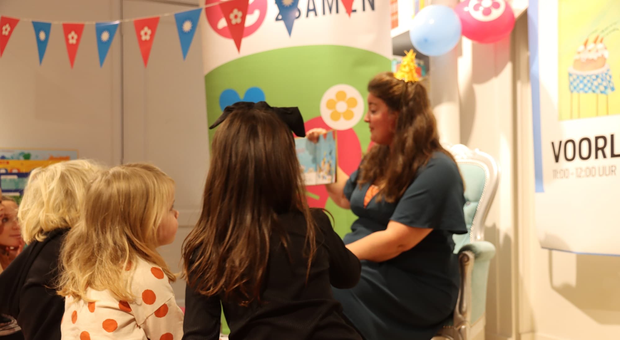 Kinderopvang 2Samen Paagman Bookstore day 2020 voorlezen prentenboek liedjes gitaar